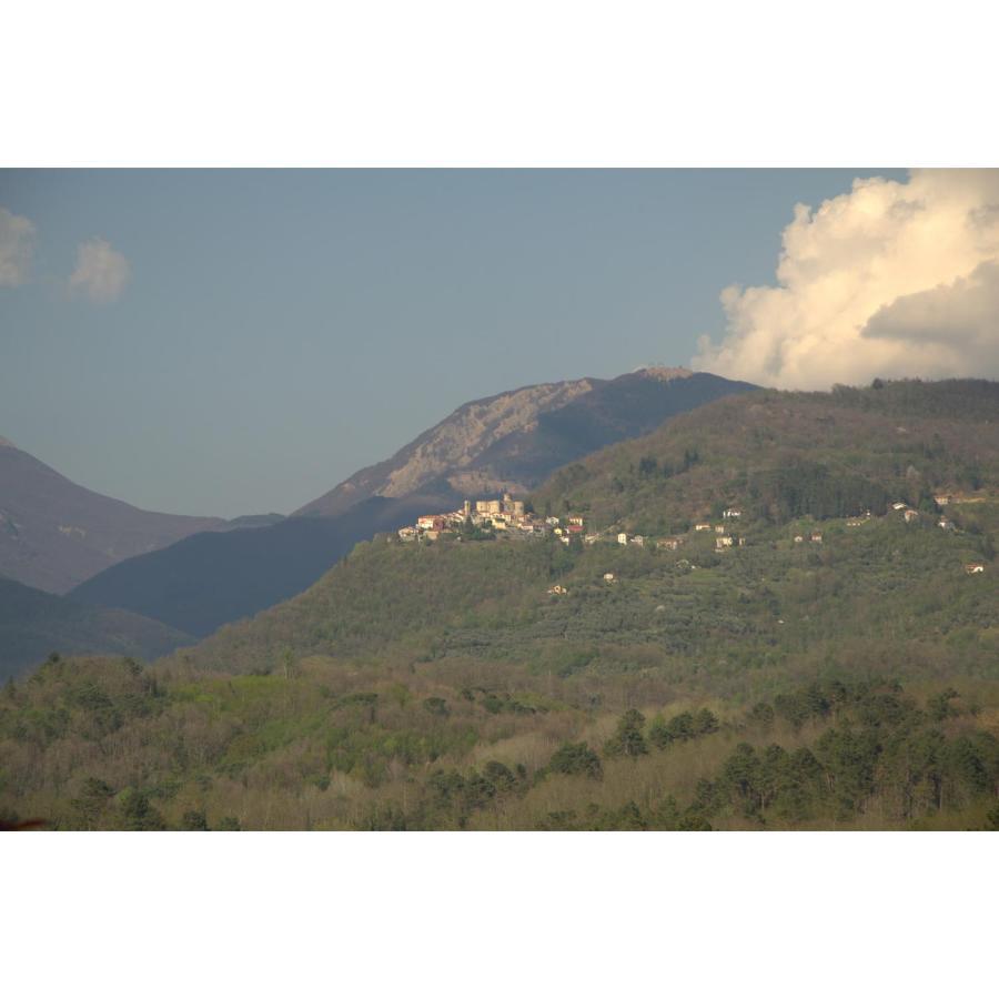 Casa In Lunigiana - Bianca Apartment Monti di Licciana Nardi Exterior photo